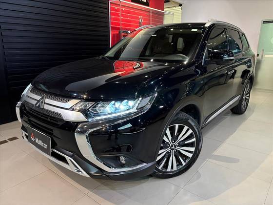 MITSUBISHI OUTLANDER 3.0 MIVEC V6 GASOLINA HPE-S AWD AUTOMÁTICO MITSUBISHI OUTLANDER 3.0 MIVEC V6 GASOLINA HPE-S AWD AUTOMÁTICO